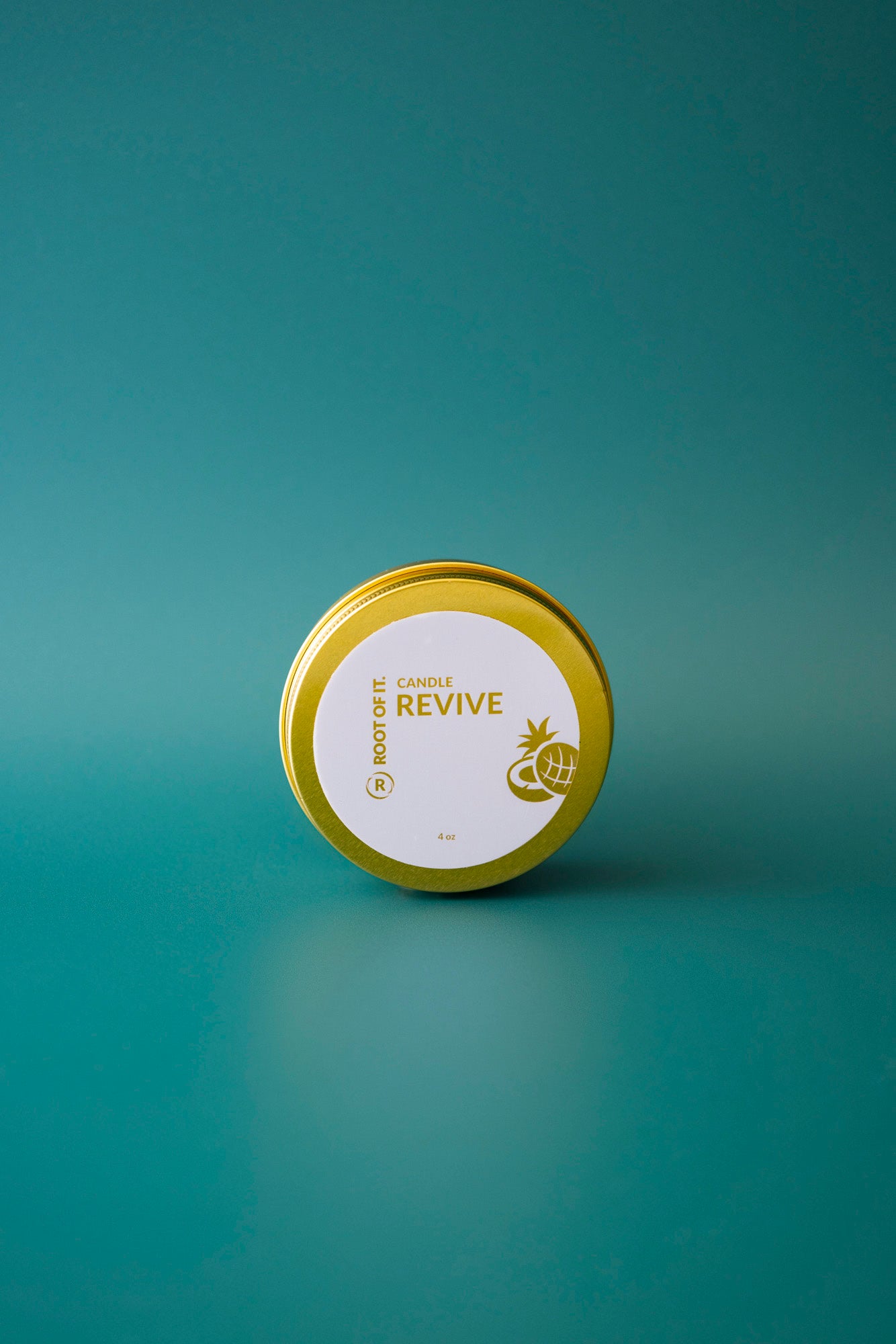pineapple and coconut scented soy candle